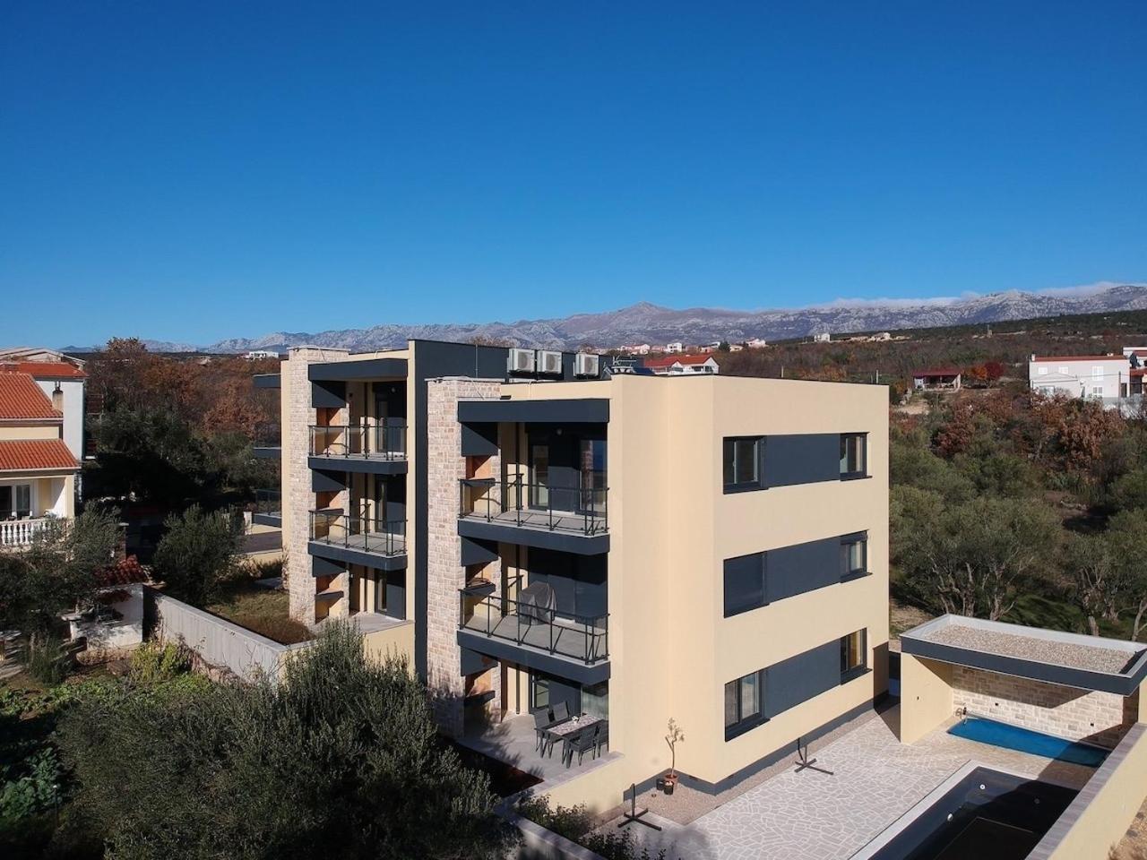 Ferienwohnung Mit Beheiztem Pool, 60 M Vom Strand Maslenica Zewnętrze zdjęcie